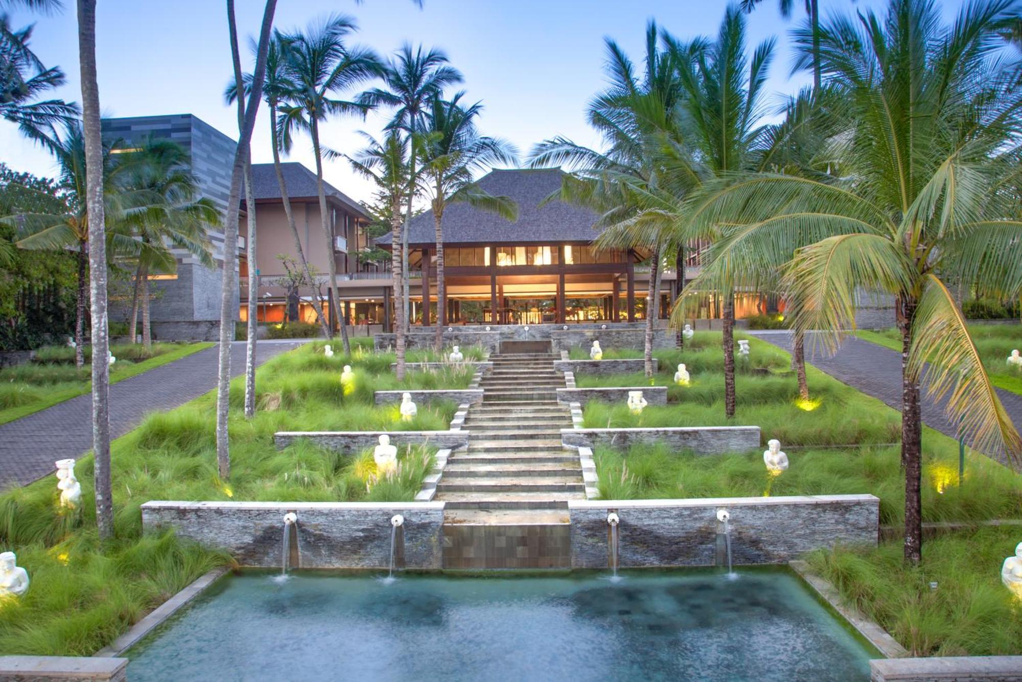 Courtyard By Marriott Bali 5*